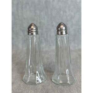 Vintage Set of 2 Glass Salt Pepper Shakers with Metal Silver‎ Lids Tops Set of 2